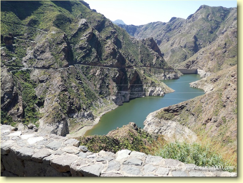 Presa del Parralillo

