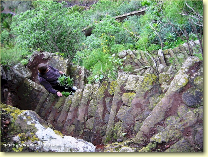 'La escalera empinada' (den bratte trappen).