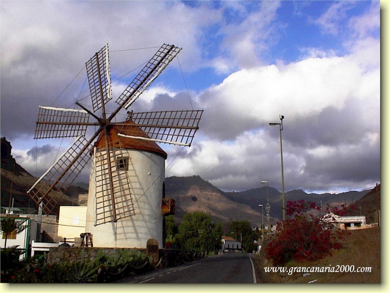 El Molino de Viento / Molino Quemado